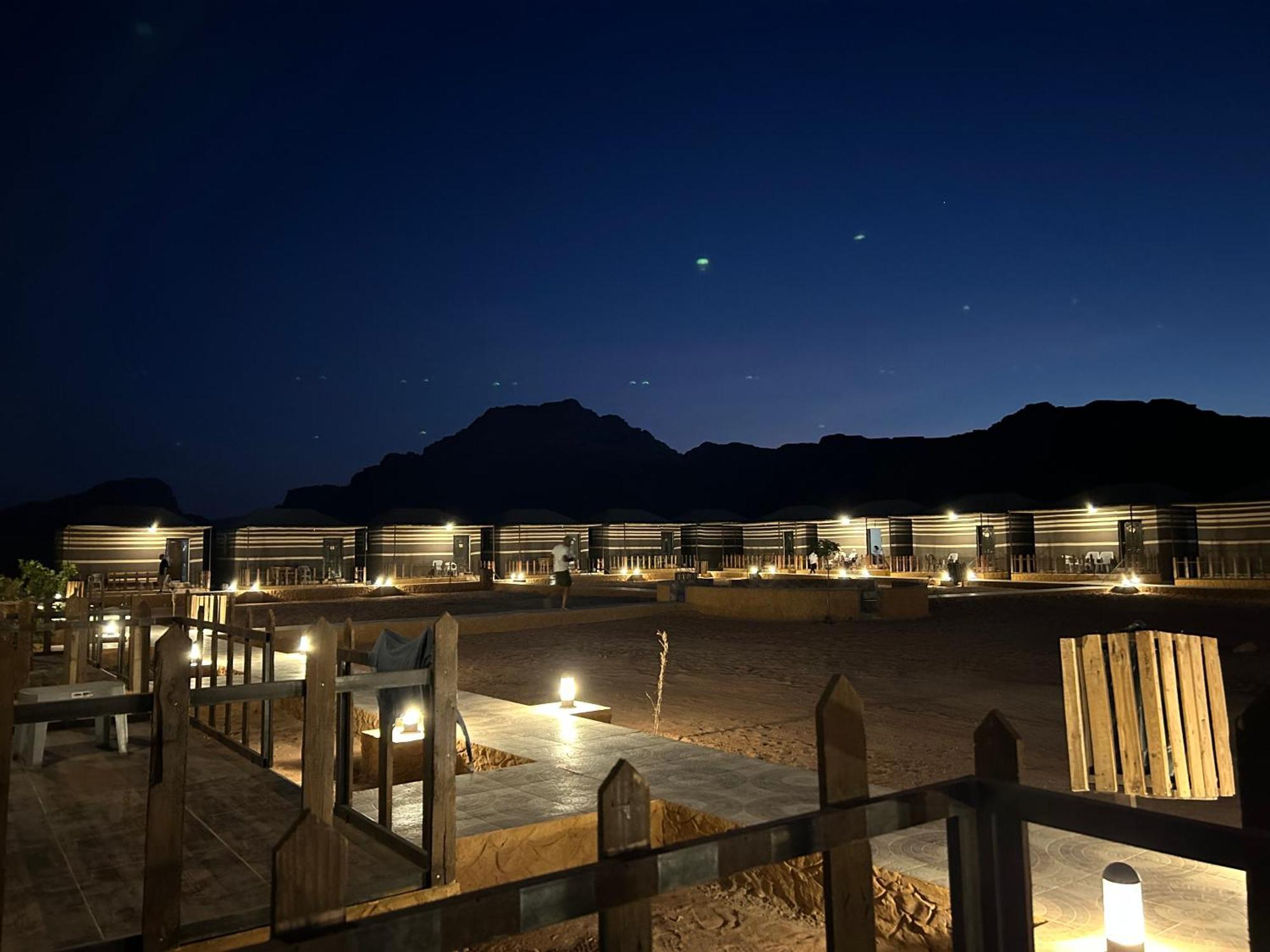 Panorama Wadi Rum Luaran gambar